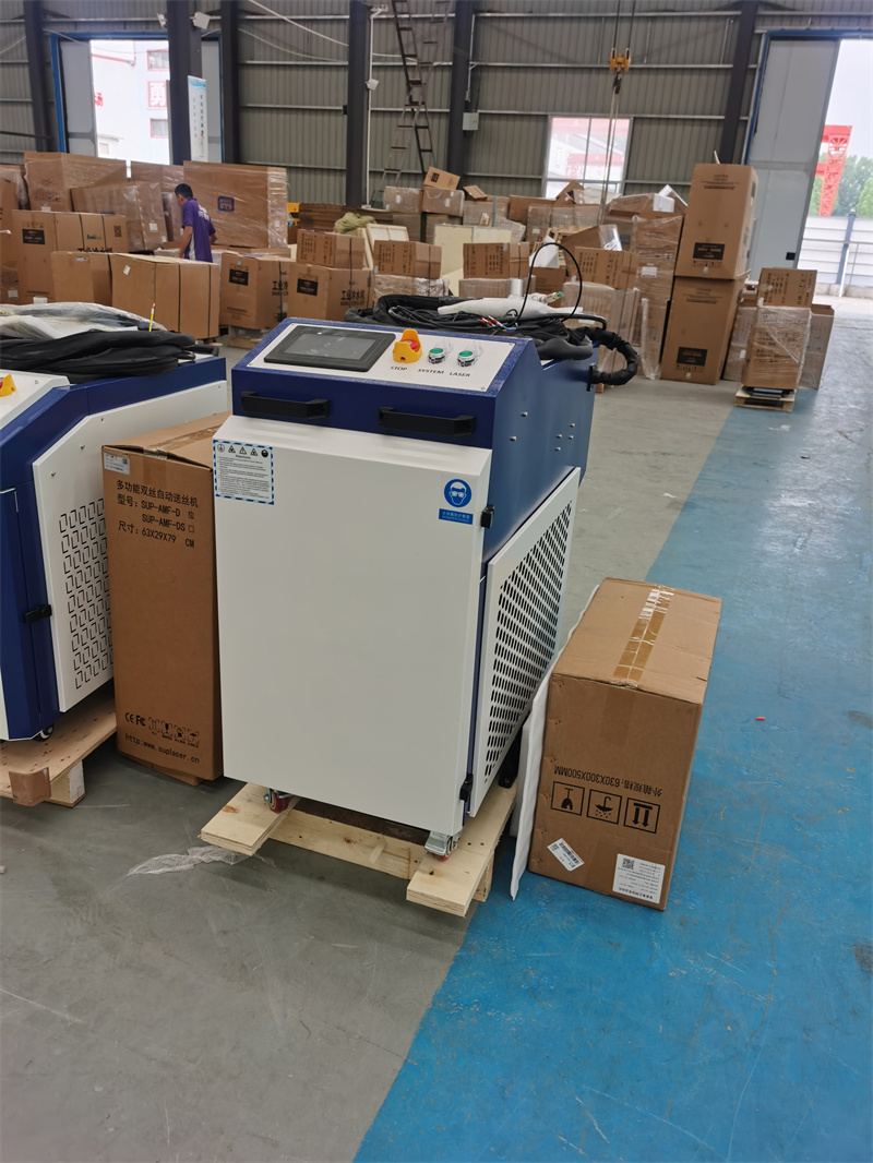 Industrial Laser Paint Remover - เครื่องทำความสะอาดด้วยเลเซอร์กำลังสูง 6000 วัตต์ สำหรับงานอุตสาหกรรม กำจัดสนิมและสีบนเหล็กกล้าไร้สนิมและโลหะ